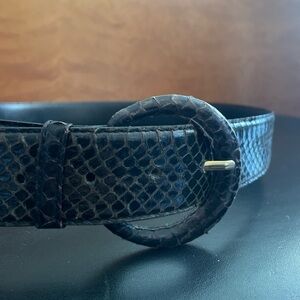 Snakeskin Pattern Belt with Round Buckle